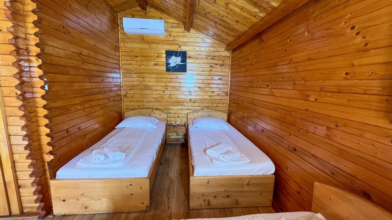 La Casute Hotel Alsószilvás Kültér fotó