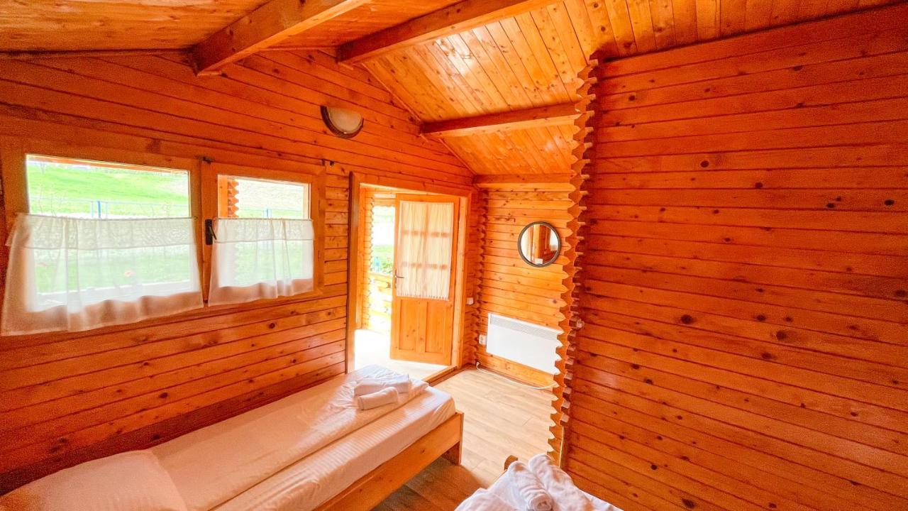 La Casute Hotel Alsószilvás Kültér fotó